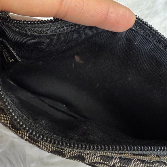 COACH y2k Soho Black Signature Canvas Wristlet - Picture 8 of 10